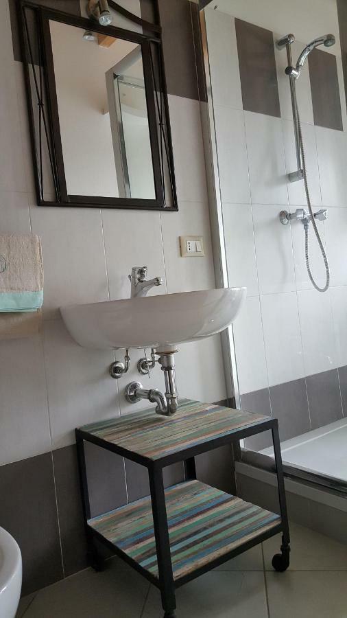 Casa Di Arianna Apartment Ferrara Bagian luar foto