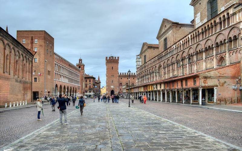 Casa Di Arianna Apartment Ferrara Bagian luar foto